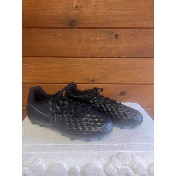 Nike Tiempo JR Legend 8 Club FG/MG AT5881 010 Black Soccer Cleats Sz 3.5 Youth N - Picture 1 of 8
